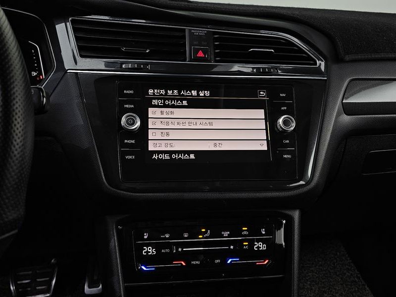 2018 Volkswagen Tiguan 2.0 TDI Prestige photo 14