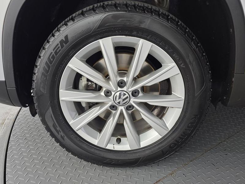 2015 Volkswagen Tiguan 2.0 TDI Comfort 5N photo 5