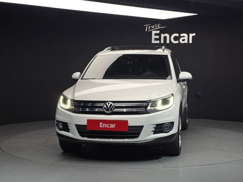 2016 Volkswagen Tiguan 2.0 TDI Premium 5N photo 3