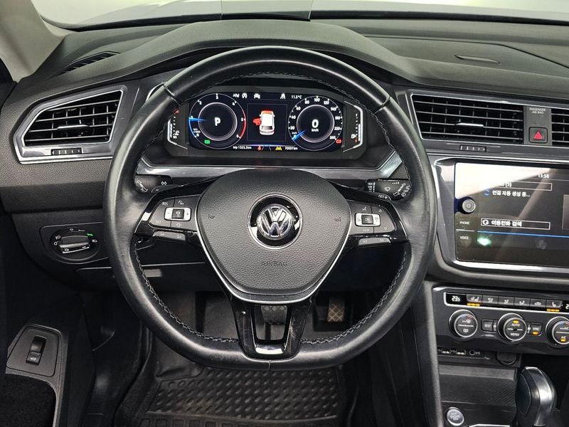 2020 Volkswagen Tiguan 2.0 TDI Prestige photo 13
