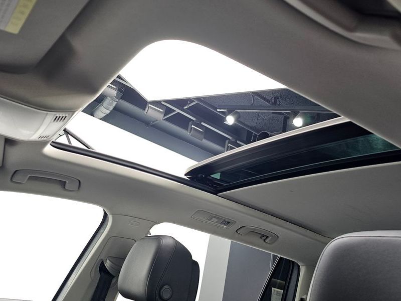 2020 Volkswagen Tiguan 2.0 TDI Prestige photo 16