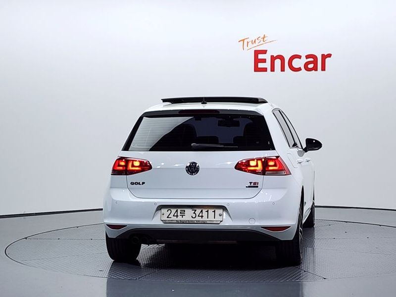 2014 Volkswagen Golf 1.4 TSI Premium photo 4