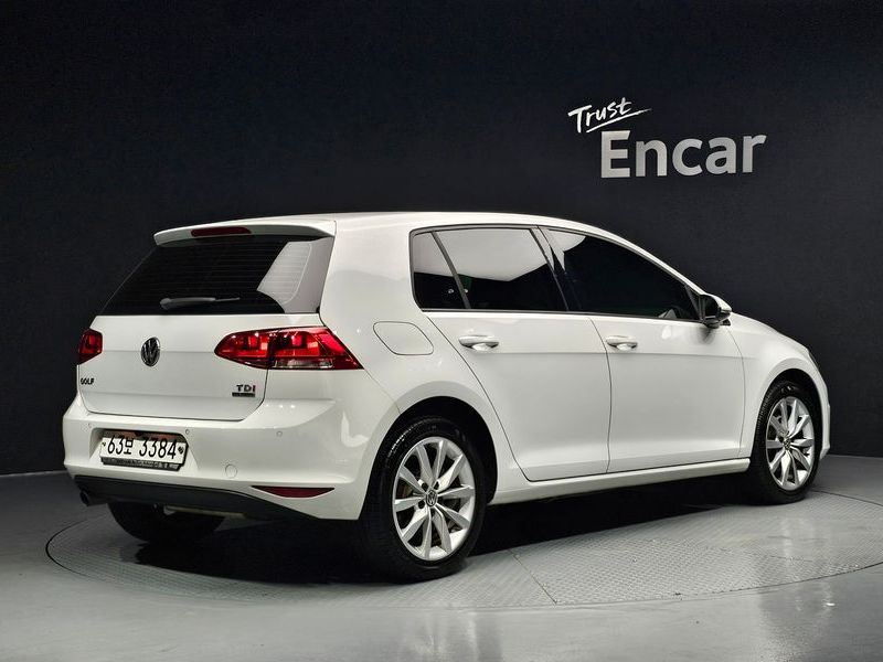 2014 Volkswagen Golf 1.6 TDI photo 2