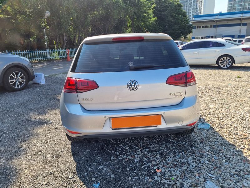 2013 Volkswagen Golf 2.0 TDI photo 5