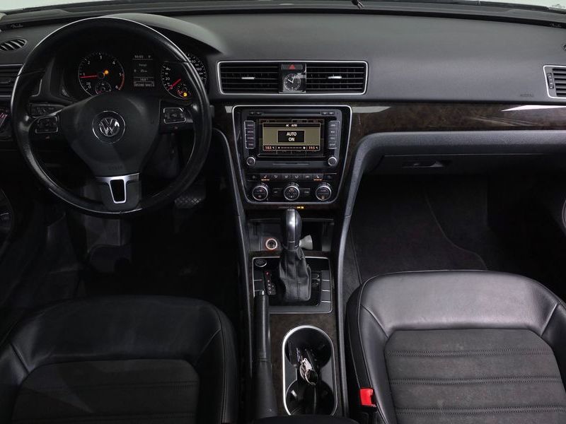2015 Volkswagen Passat 2.0 TDI B7 photo 7