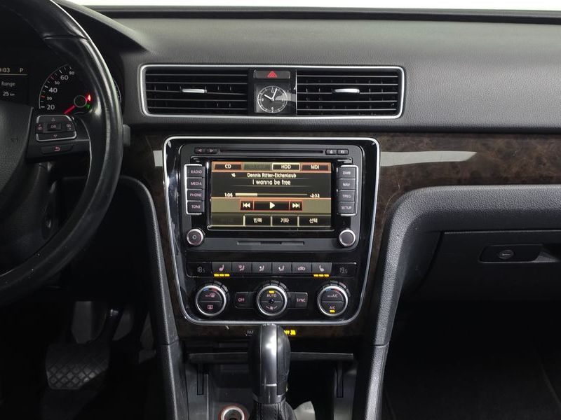 2015 Volkswagen Passat 2.0 TDI B7 photo 13