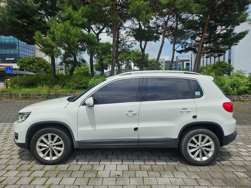 2014 Volkswagen Tiguan 2.0 TDI Comfort 5N photo 4