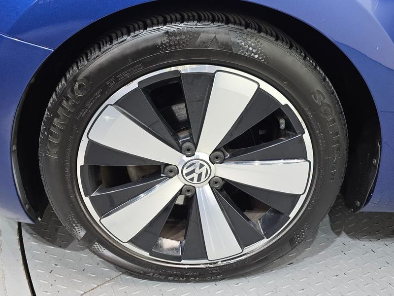 2013 Volkswagen Beatle 2.0 TDI Premium 3rd photo 5