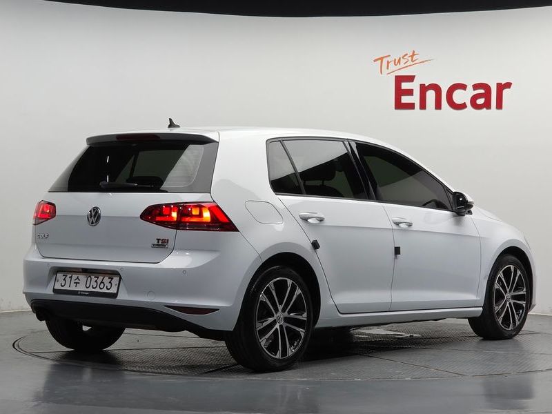2016 Volkswagen Golf 1.4 TSI Premium photo 2