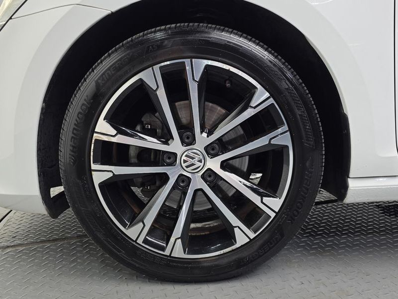2016 Volkswagen Golf 1.4 TSI Premium photo 5
