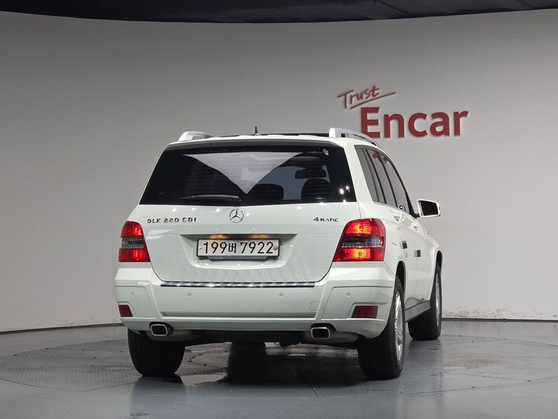 2012 Mercedes-Benz GLK-Class GLK220 CDI BlueEFFICIENCY photo 4