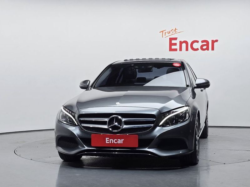 2017 Mercedes-Benz C-Class C220 d Avantgarde photo 3