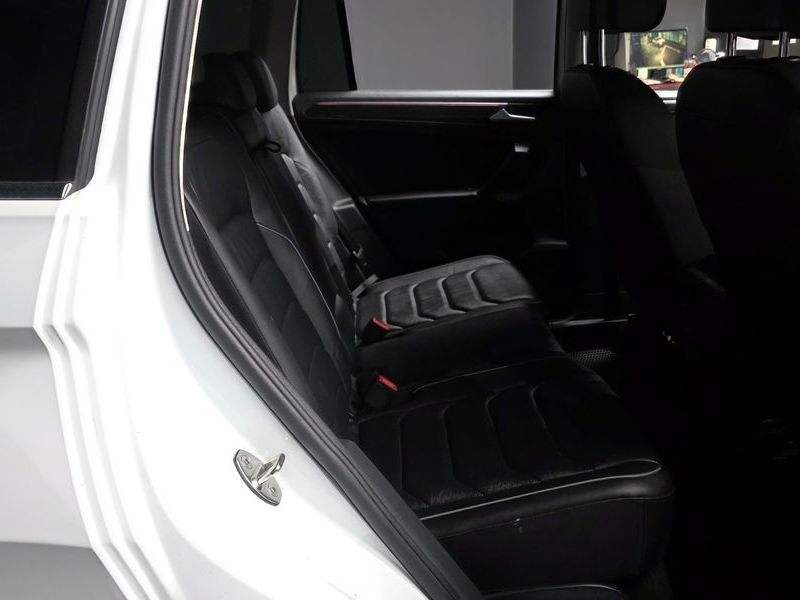 2022 Volkswagen Tiguan 2.0 TDI 4-Motion Premium photo 12