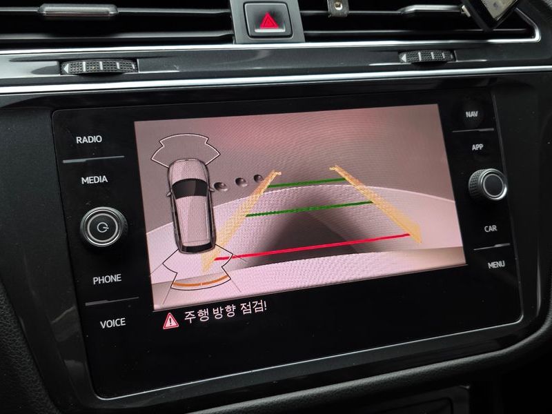 2022 Volkswagen Tiguan 2.0 TDI 4-Motion Premium photo 15