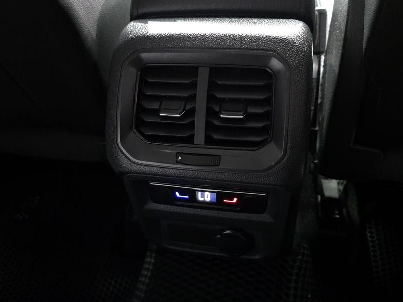 2022 Volkswagen Tiguan 2.0 TDI 4-Motion Premium photo 30
