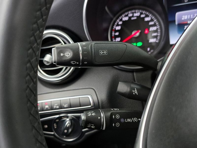 2018 Mercedes-Benz C-Class C350e photo 16