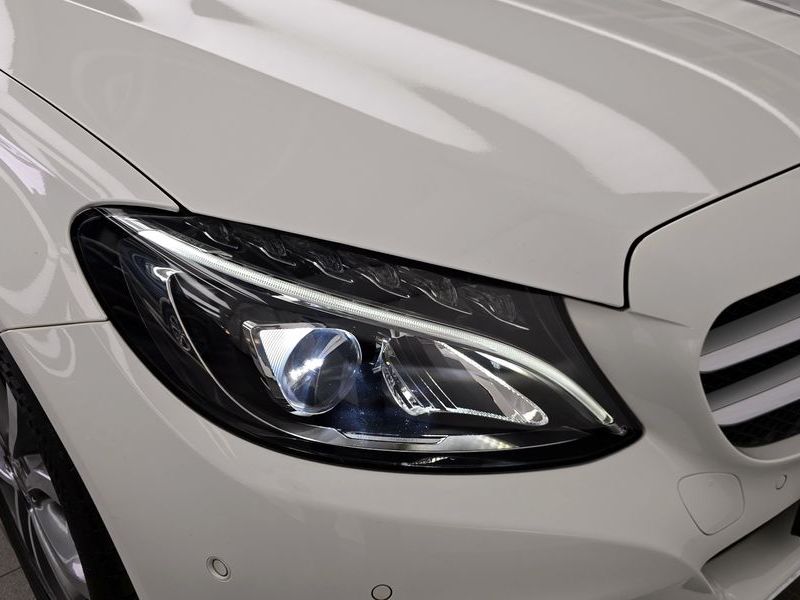 2018 Mercedes-Benz C-Class C350e photo 22