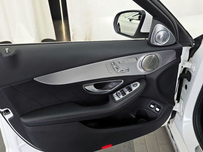 2018 Mercedes-Benz C-Class C350e photo 24