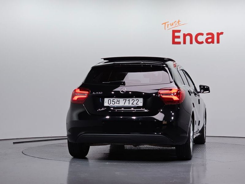 2017 Mercedes-Benz A-Class A200 photo 4