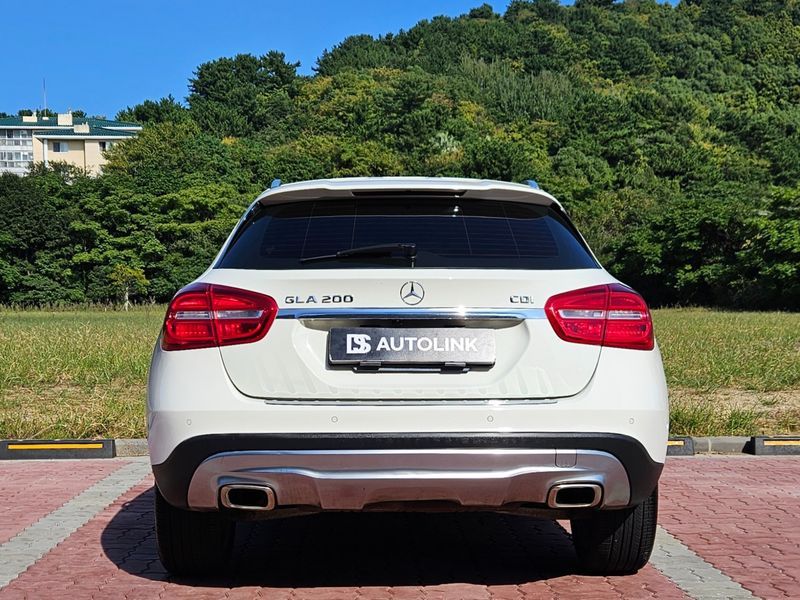 2015 Mercedes-Benz A-Class GLA200 CDI photo 4