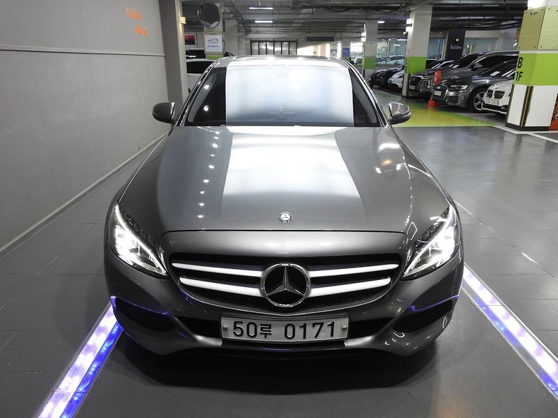 2017 Mercedes-Benz C-Class C200 d photo 3