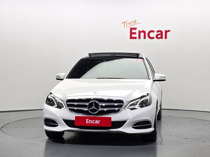 2014 Mercedes-Benz E-Class E300 Avangard photo 3