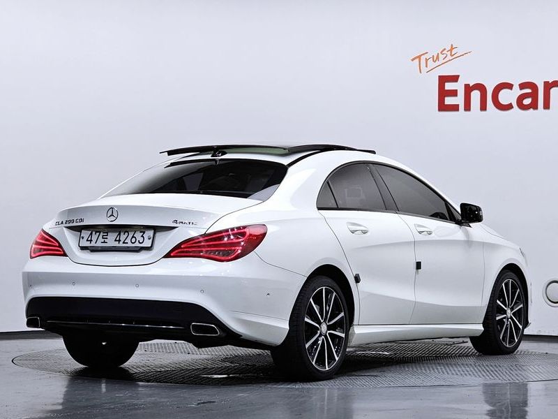2015 Mercedes-Benz A-Class CLA200 CDI 4MATIC photo 2