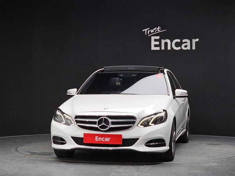 2014 Mercedes-Benz E-Class E300 Avangard photo 3