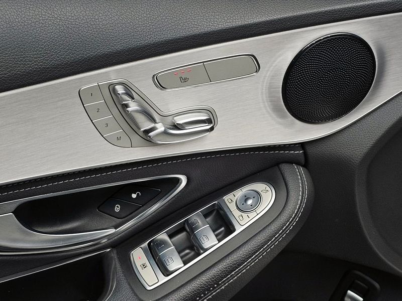 2016 Mercedes-Benz C-Class C220 d Avantgarde photo 17