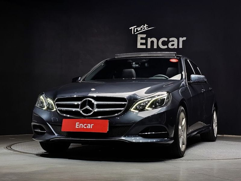 2014 Mercedes-Benz E-Class E250 CDI 4MATIC photo 3