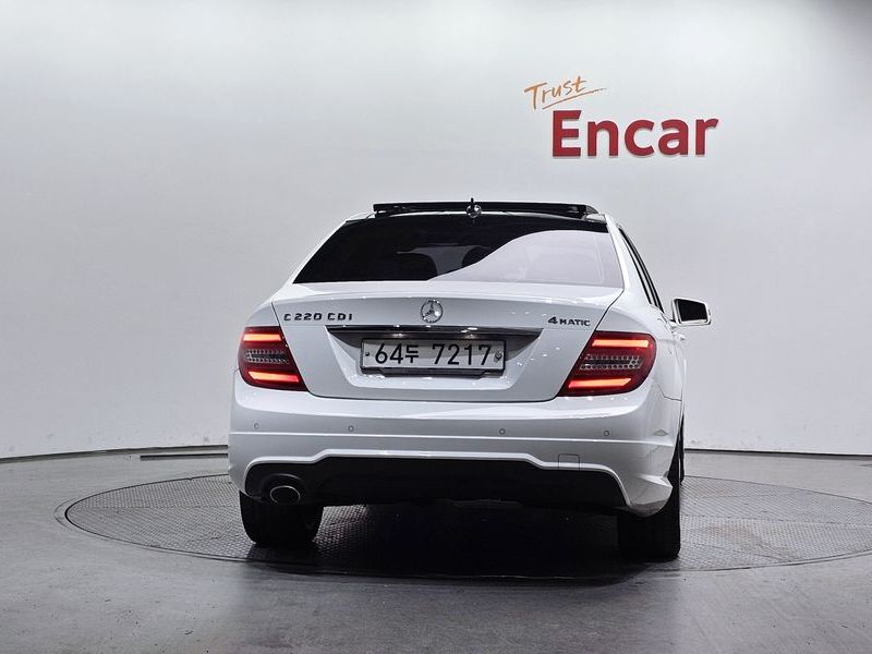 2014 Mercedes-Benz C-Class C220 CDI 4MATIC Edition C photo 4