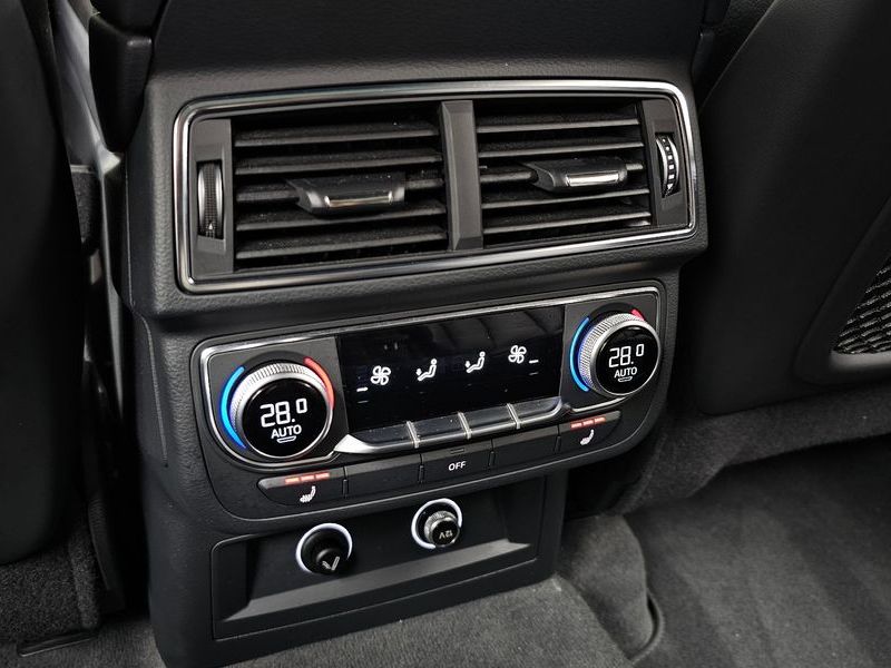 2019 Audi Q7 45 TFSI Quattro photo 19