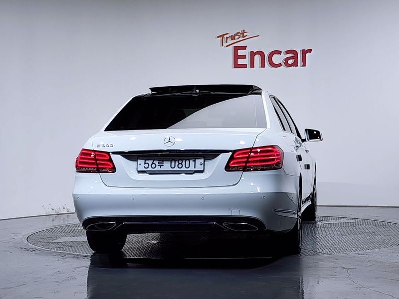 2016 Mercedes-Benz E-Class E300 Avangard photo 4