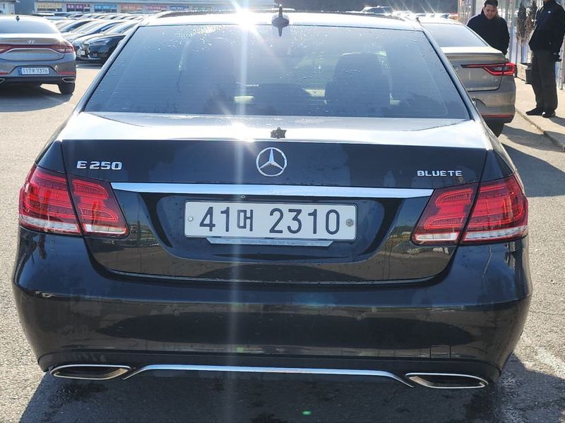 2016 Mercedes-Benz E-Class E250 BlueTec 4MATIC AV photo 5