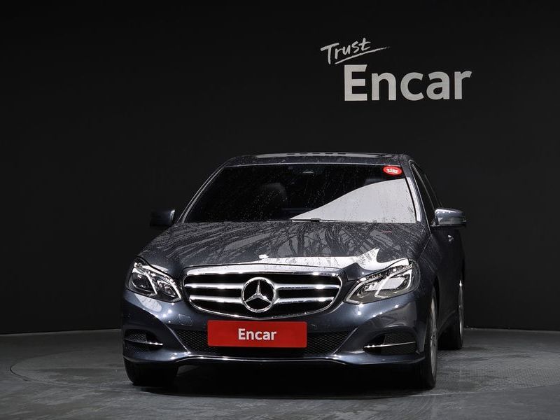 2016 Mercedes-Benz E-Class E220 Bluetec Avantgarde photo 3