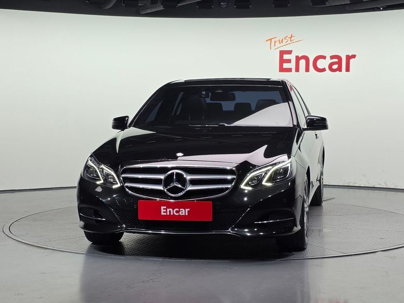 2016 Mercedes-Benz E-Class E220 Bluetec Avantgarde photo 3