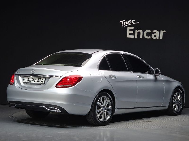 2016 Mercedes-Benz C-Class C220 d Avantgarde photo 2