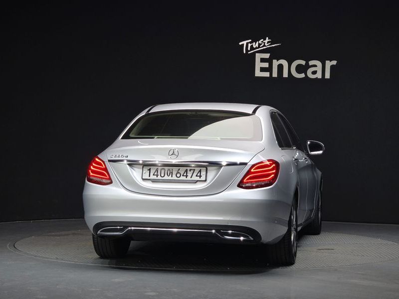 2016 Mercedes-Benz C-Class C220 d Avantgarde photo 4