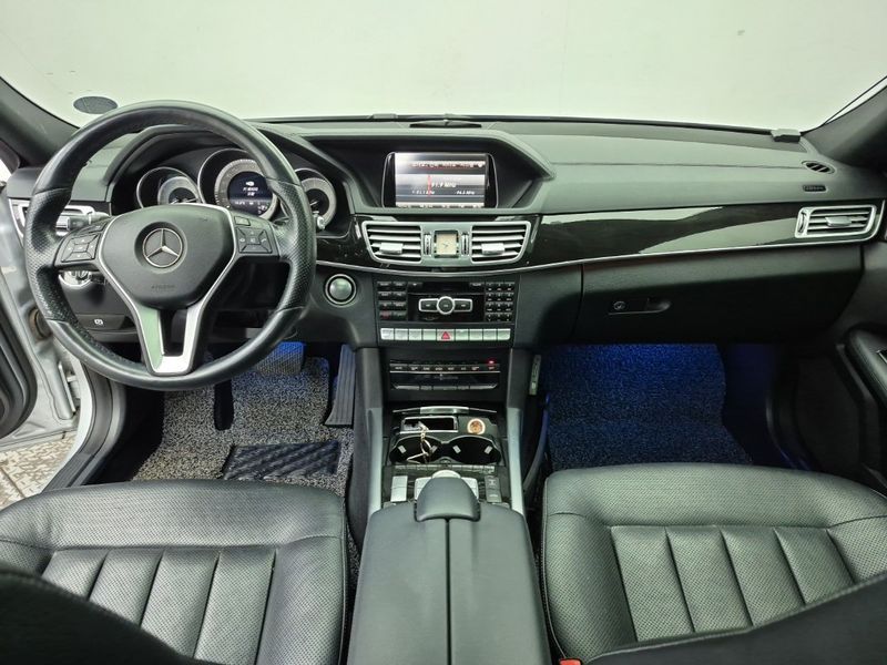 2015 Mercedes-Benz E-Class E400 4MATIC photo 5