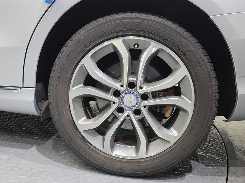 2015 Mercedes-Benz C-Class C220 BlueTEC Avantgarde photo 5