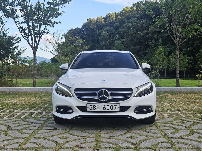 2015 Mercedes-Benz C-Class C200 Avantgarde photo 3