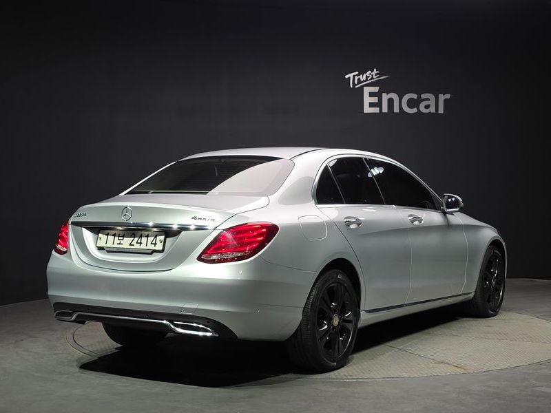 2016 Mercedes-Benz C-Class C220 d 4MATIC photo 2