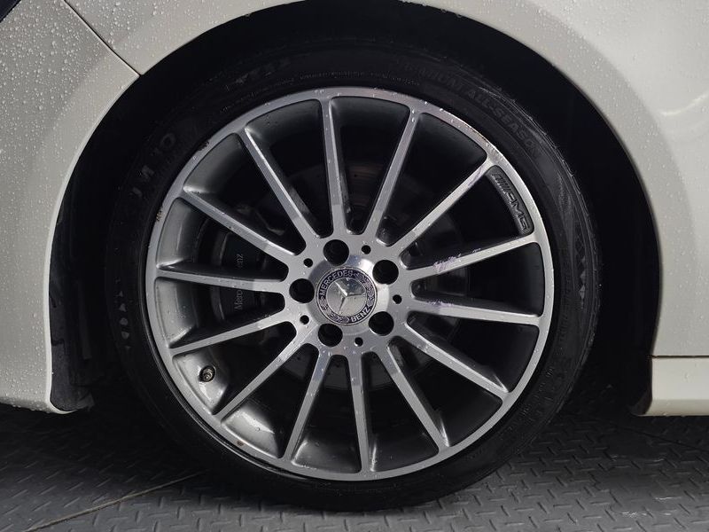 2016 Mercedes-Benz A-Class CLA250 4MATIC photo 5