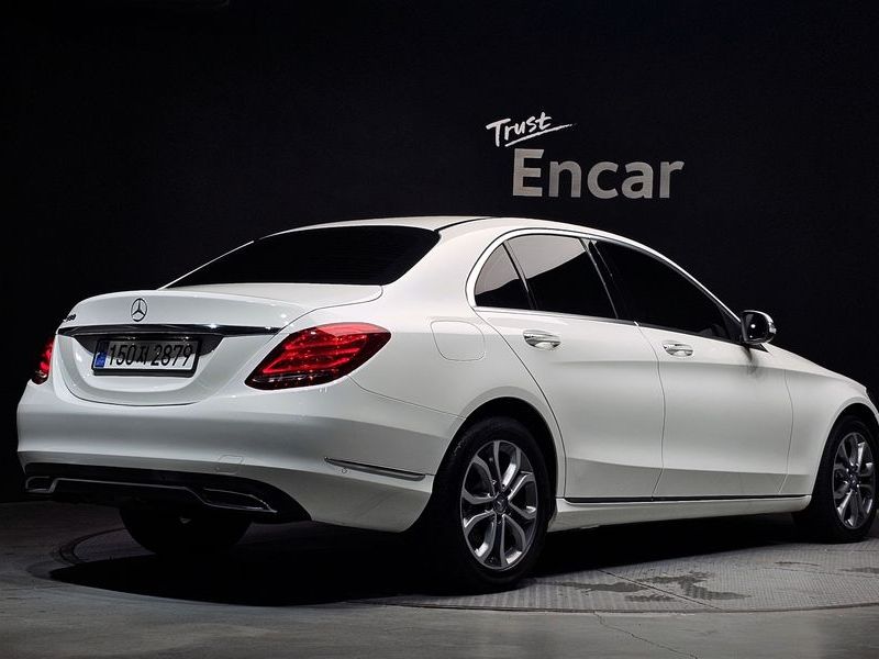 2015 Mercedes-Benz C-Class C200 Avantgarde photo 2