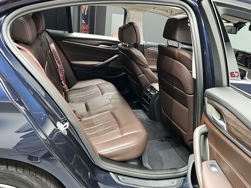 2020 BMW 5 Series 520d Luxury Plus photo 12