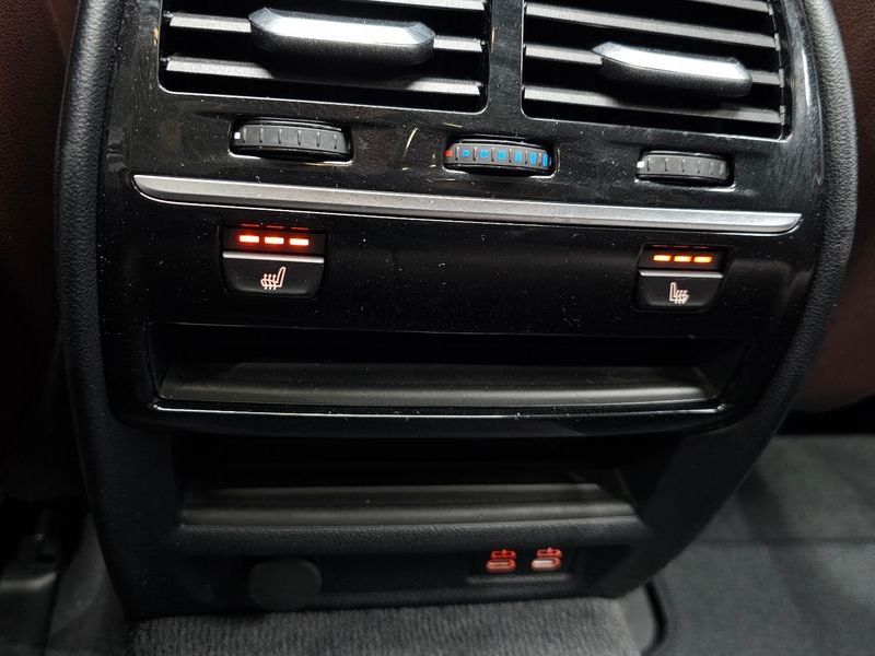2020 BMW 5 Series 520d Luxury Plus photo 18