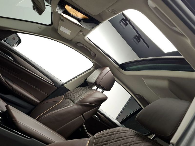 2020 BMW 5 Series 520d Luxury Plus photo 19