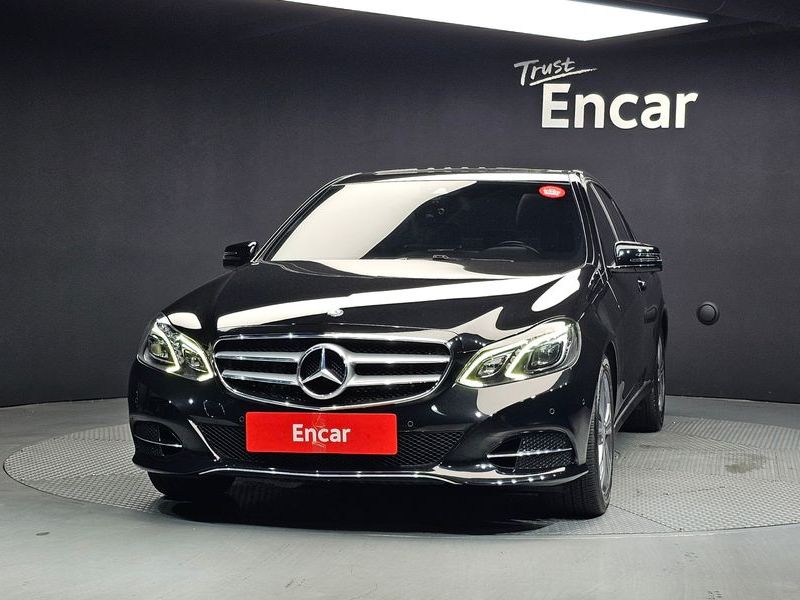 2016 Mercedes-Benz E-Class E220 Bluetec Avantgarde photo 3