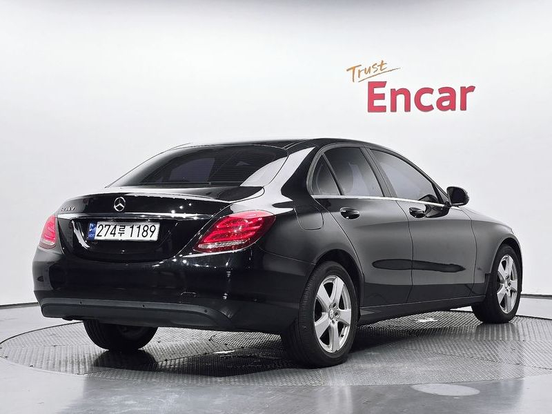 2016 Mercedes-Benz C-Class C200 d photo 2