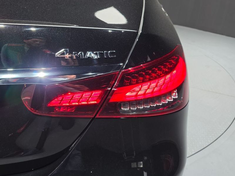 2022 Mercedes-Benz E-Class E220d 4MATIC AMG Line photo 23